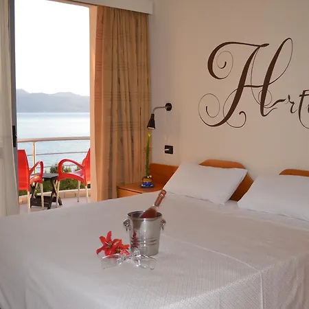Seaside 4* Sarandë